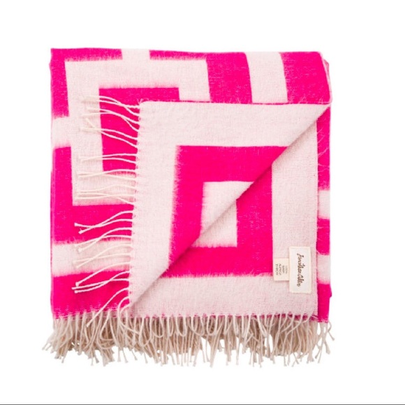 🎉HP! | Jonathon Adler x Barbie 🩷 Nixon Geo Print Baby Alpaca Throw Blanket - Picture 2 of 15